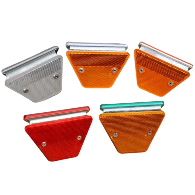 Cọc Chỉ Dẫn Viền Hình Thang